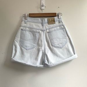 Vintage/ retro Lee high waisted jean shorts